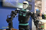 Humanoider Roboter R1901. Fokus auf Zuverlässigkeit